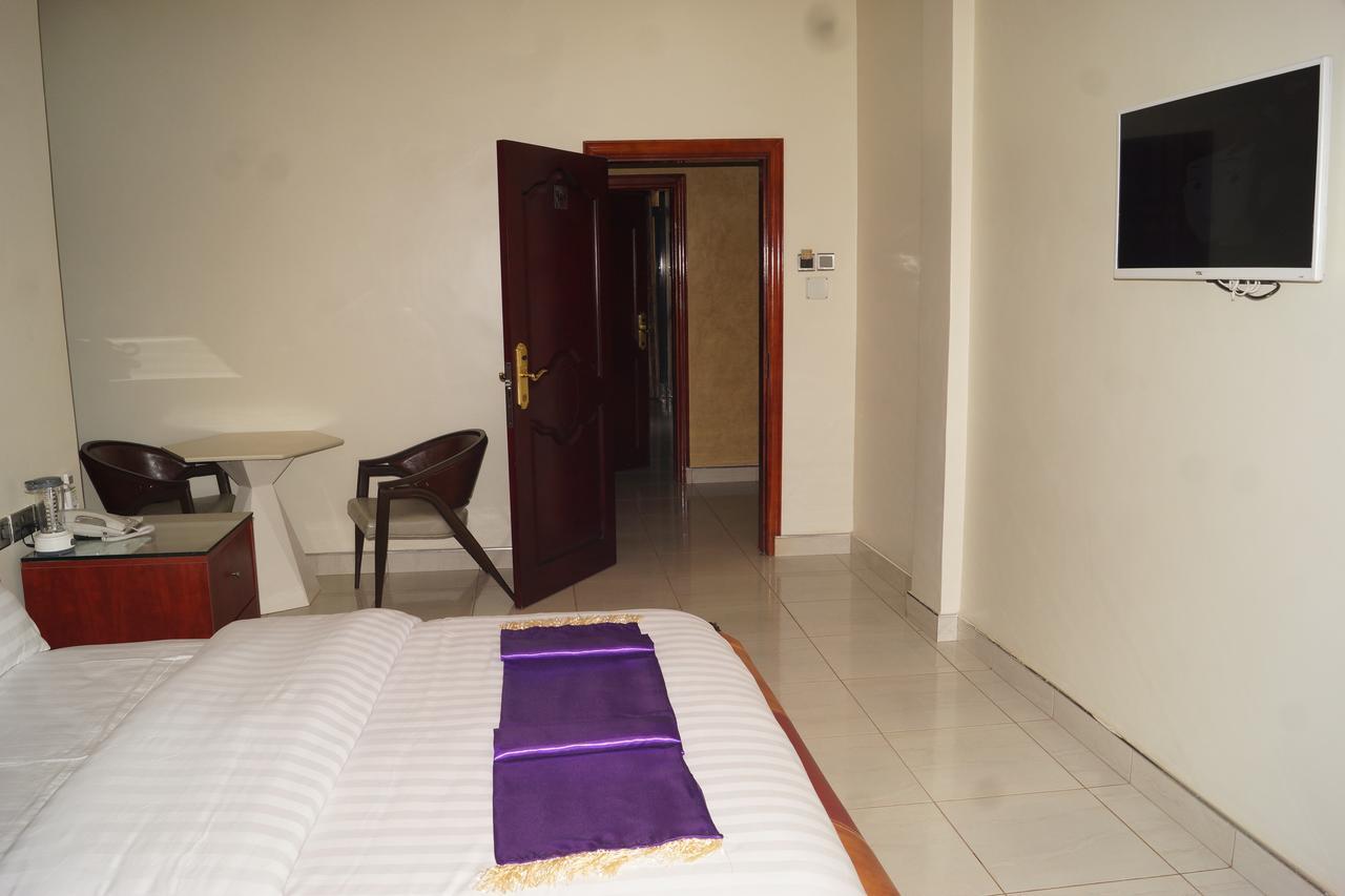 Hotel Ok Kampala Luaran gambar