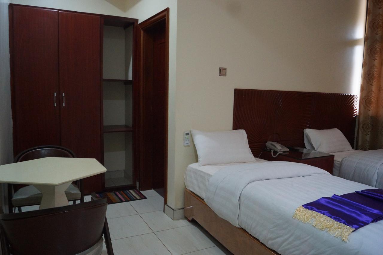 Hotel Ok Kampala Luaran gambar